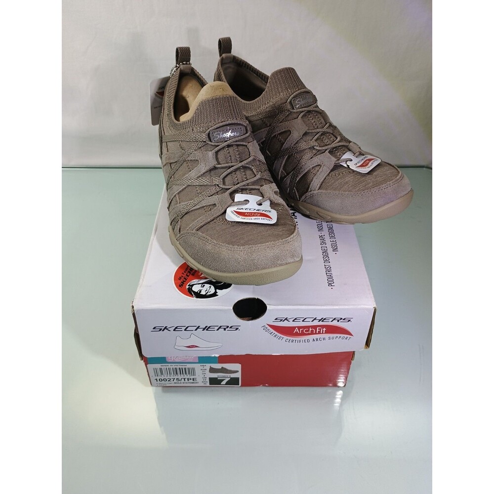 skechers Arch Fit Comfy Women SZ 7